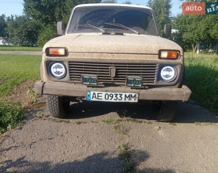 Білий ВАЗ 2121 Нива, об'ємом двигуна 1.6 л та пробігом 250 тис. км за 1500 $, фото 1 на Automoto.ua