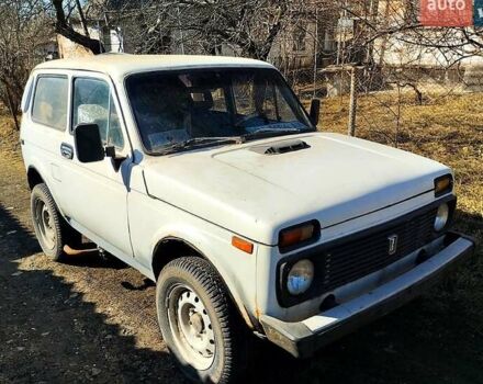 Білий ВАЗ 2121 Нива, об'ємом двигуна 1.6 л та пробігом 500 тис. км за 1350 $, фото 1 на Automoto.ua