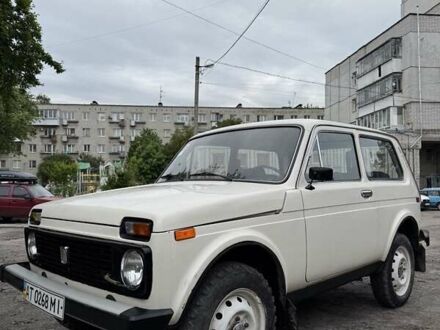 ВАЗ 2121 Нива 1989 у Львові на Automoto.ua Білий ВАЗ 2121 Нива, об'ємом двигуна 1.6 л та пробігом 46 тис. км за 3800 $, фото 1 на Automoto.ua