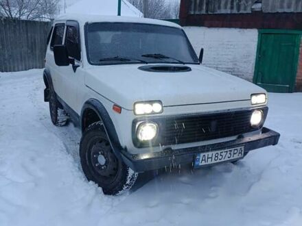 Білий ВАЗ 2121 Нива, об'ємом двигуна 1.69 л та пробігом 280 тис. км за 1599 $, фото 1 на Automoto.ua