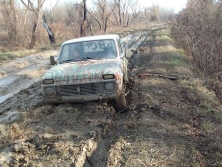 Білий ВАЗ 2121 Нива, об'ємом двигуна 0 л та пробігом 400 тис. км за 700 $, фото 1 на Automoto.ua