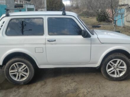 ВАЗ 2121 1989 в Харькове на Automoto.ua Белый ВАЗ 2121, объемом двигателя 1.6 л и пробегом 100 тыс. км за 3300 $, фото 1 на Automoto.ua