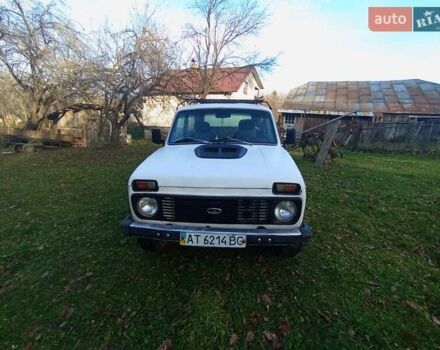 Белый ВАЗ 2121 Нива, объемом двигателя 1.6 л и пробегом 120 тыс. км за 1500 $, фото 1 на Automoto.ua