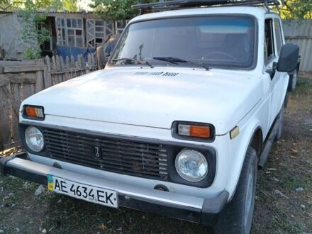 Белый ВАЗ 2121, объемом двигателя 1.6 л и пробегом 200 тыс. км за 1141 $, фото 1 на Automoto.ua