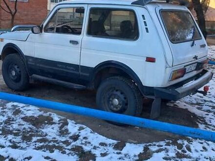 ВАЗ 2121 Нива 1990 в Гадяче на Automoto.ua Белый ВАЗ 2121 Нива, объемом двигателя 1.57 л и пробегом 100 тыс. км за 2200 $, фото 1 на Automoto.ua