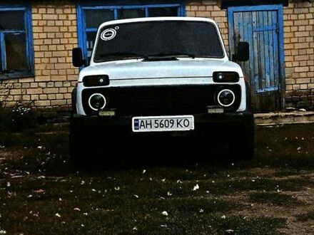 ВАЗ 2121 Нива 1991 в Петропавловке на Automoto.ua Белый ВАЗ 2121 Нива, объемом двигателя 1.6 л и пробегом 200 тыс. км за 1500 $, фото 1 на Automoto.ua