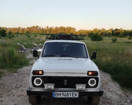 Білий ВАЗ 2121 Нива, об'ємом двигуна 1.6 л та пробігом 100 тис. км за 1500 $, фото 1 на Automoto.ua