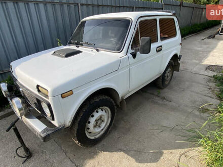 ВАЗ 2121 Нива 1992 в Кропивницком (Кировограде) на Automoto.ua Белый ВАЗ 2121 Нива, объемом двигателя 1.6 л и пробегом 221 тыс. км за 2600 $, фото 1 на Automoto.ua