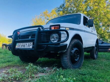 Білий ВАЗ 2121, об'ємом двигуна 1.6 л та пробігом 1000 тис. км за 1300 $, фото 1 на Automoto.ua