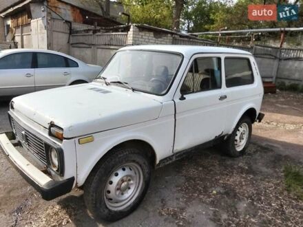 ВАЗ 2121 Нива 1994 в Чернигове на Automoto.ua Белый ВАЗ 2121 Нива, объемом двигателя 1.6 л и пробегом 152 тыс. км за 999 $, фото 1 на Automoto.ua