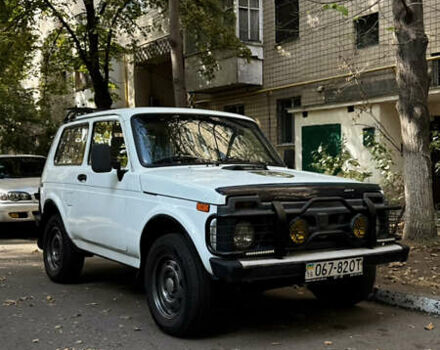 Білий ВАЗ 2121 Нива, об'ємом двигуна 1.6 л та пробігом 100 тис. км за 1800 $, фото 1 на Automoto.ua