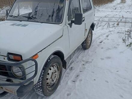 ВАЗ 2121 Нива 1996 в Яготине на Automoto.ua Белый ВАЗ 2121 Нива, объемом двигателя 0 л и пробегом 250 тыс. км за 3400 $, фото 1 на Automoto.ua