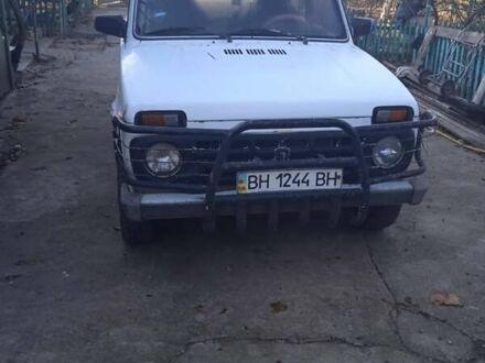 Білий ВАЗ 2121 Нива, об'ємом двигуна 1.69 л та пробігом 327 тис. км за 2700 $, фото 1 на Automoto.ua