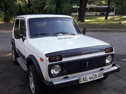 ВАЗ 2121 Нива 2003 в Кривом Роге на Automoto.ua Белый ВАЗ 2121 Нива, объемом двигателя 1.69 л и пробегом 169 тыс. км за 3500 $, фото 1 на Automoto.ua