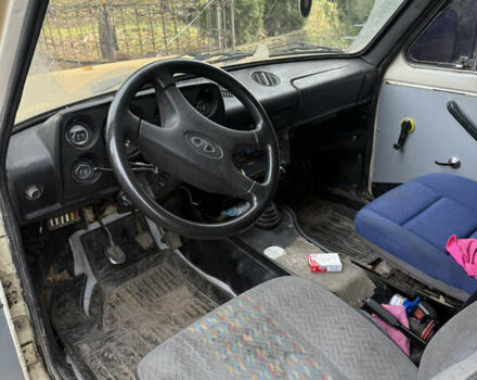 Бежевий ВАЗ 2121 Нива, об'ємом двигуна 1.6 л та пробігом 100 тис. км за 2150 $, фото 5 на Automoto.ua