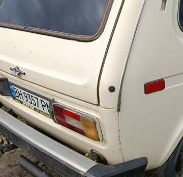 Бежевый ВАЗ 2121 Нива, объемом двигателя 1.6 л и пробегом 50 тыс. км за 2000 $, фото 6 на Automoto.ua