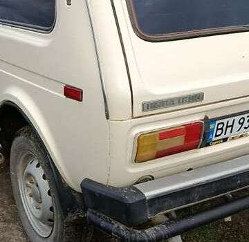 Бежевый ВАЗ 2121 Нива, объемом двигателя 1.6 л и пробегом 50 тыс. км за 2000 $, фото 8 на Automoto.ua