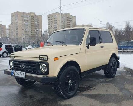 Бежевый ВАЗ 2121 Нива, объемом двигателя 1.6 л и пробегом 14 тыс. км за 2600 $, фото 3 на Automoto.ua