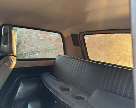 Бежевий ВАЗ 2121 Нива, об'ємом двигуна 1.6 л та пробігом 180 тис. км за 3000 $, фото 12 на Automoto.ua