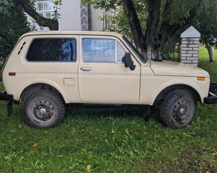 Бежевый ВАЗ 2121 Нива, объемом двигателя 1.59 л и пробегом 102 тыс. км за 3500 $, фото 1 на Automoto.ua