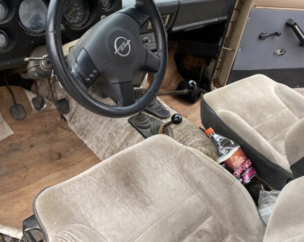 Бежевый ВАЗ 2121 Нива, объемом двигателя 1.57 л и пробегом 300 тыс. км за 1400 $, фото 3 на Automoto.ua