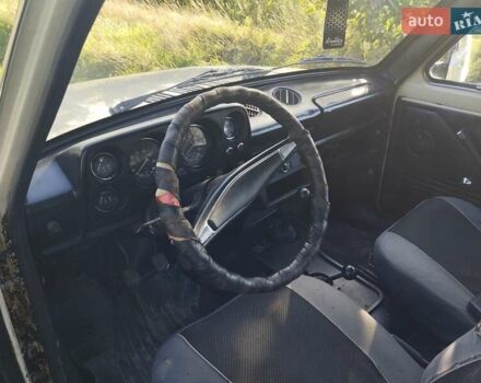 Бежевый ВАЗ 2121 Нива, объемом двигателя 1.6 л и пробегом 84 тыс. км за 2700 $, фото 7 на Automoto.ua