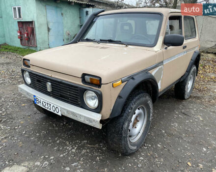 Бежевый ВАЗ 2121 Нива, объемом двигателя 1.57 л и пробегом 300 тыс. км за 1400 $, фото 4 на Automoto.ua