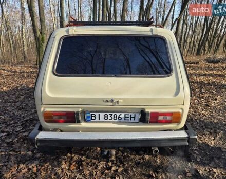 Бежевий ВАЗ 2121 Нива, об'ємом двигуна 1.57 л та пробігом 300 тис. км за 2500 $, фото 6 на Automoto.ua