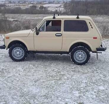 Бежевий ВАЗ 2121 Нива, об'ємом двигуна 1.57 л та пробігом 120 тис. км за 3800 $, фото 11 на Automoto.ua