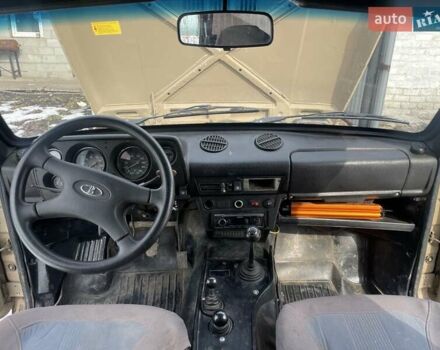 Бежевый ВАЗ 2121 Нива, объемом двигателя 1.6 л и пробегом 50 тыс. км за 3650 $, фото 5 на Automoto.ua