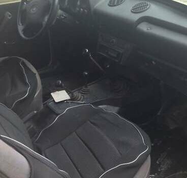 Бежевый ВАЗ 2121 Нива, объемом двигателя 1.6 л и пробегом 53 тыс. км за 2500 $, фото 2 на Automoto.ua