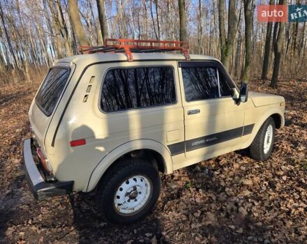 Бежевий ВАЗ 2121 Нива, об'ємом двигуна 1.57 л та пробігом 300 тис. км за 2500 $, фото 3 на Automoto.ua