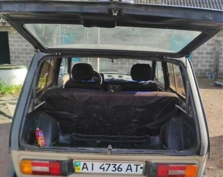 Бежевый ВАЗ 2121 Нива, объемом двигателя 1.6 л и пробегом 300 тыс. км за 1536 $, фото 3 на Automoto.ua