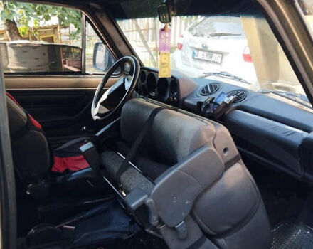 Бежевый ВАЗ 2121 Нива, объемом двигателя 1.6 л и пробегом 150 тыс. км за 2300 $, фото 2 на Automoto.ua