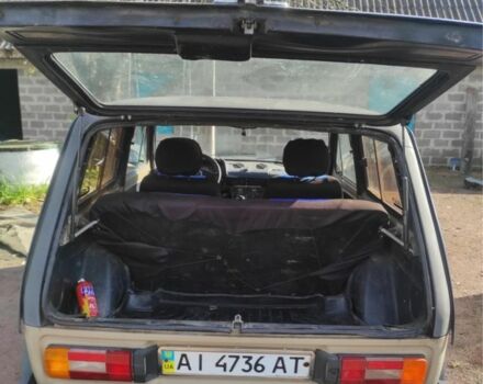 Бежевый ВАЗ 2121 Нива, объемом двигателя 1.6 л и пробегом 300 тыс. км за 1536 $, фото 4 на Automoto.ua