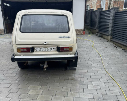 Бежевий ВАЗ 2121 Нива, об'ємом двигуна 1.6 л та пробігом 134 тис. км за 2200 $, фото 4 на Automoto.ua