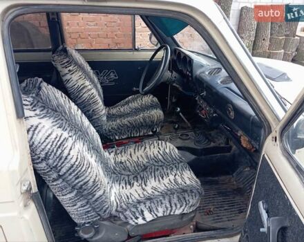 Бежевий ВАЗ 2121 Нива, об'ємом двигуна 1.57 л та пробігом 300 тис. км за 1300 $, фото 6 на Automoto.ua