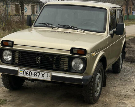 Бежевый ВАЗ 2121 Нива, объемом двигателя 1.6 л и пробегом 60 тыс. км за 2300 $, фото 1 на Automoto.ua