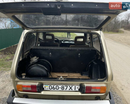 Бежевый ВАЗ 2121 Нива, объемом двигателя 1.6 л и пробегом 60 тыс. км за 2300 $, фото 5 на Automoto.ua