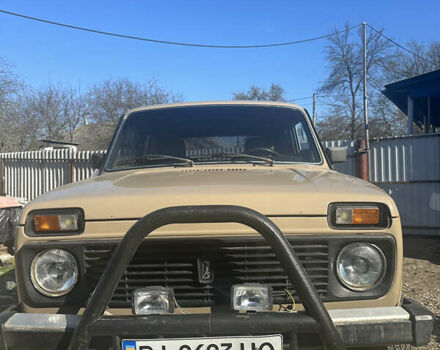 Бежевый ВАЗ 2121 Нива, объемом двигателя 1.7 л и пробегом 150 тыс. км за 2800 $, фото 3 на Automoto.ua
