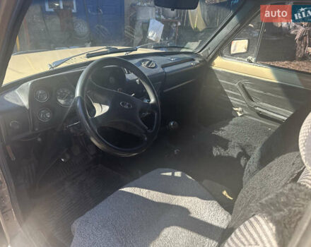 Бежевый ВАЗ 2121 Нива, объемом двигателя 1.7 л и пробегом 150 тыс. км за 2800 $, фото 4 на Automoto.ua