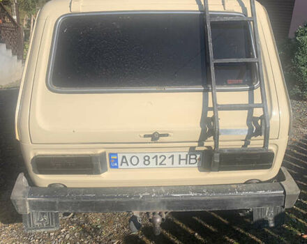 Бежевый ВАЗ 2121 Нива, объемом двигателя 1.57 л и пробегом 20 тыс. км за 3000 $, фото 5 на Automoto.ua
