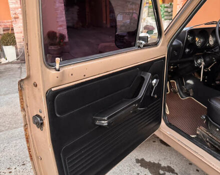 Бежевий ВАЗ 2121 Нива, об'ємом двигуна 1.6 л та пробігом 87 тис. км за 4200 $, фото 26 на Automoto.ua
