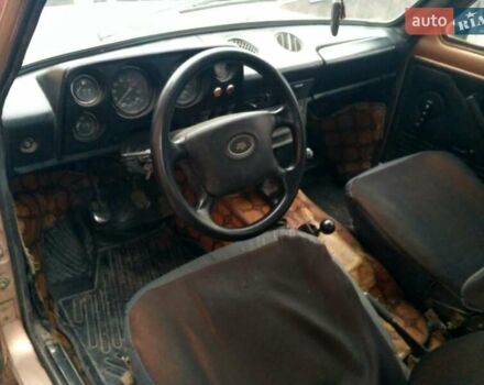 Бежевый ВАЗ 2121 Нива, объемом двигателя 1.57 л и пробегом 100 тыс. км за 2800 $, фото 4 на Automoto.ua