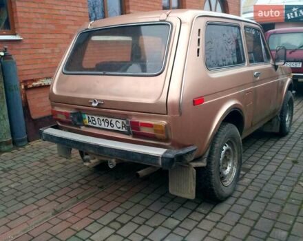 Бежевый ВАЗ 2121 Нива, объемом двигателя 1.57 л и пробегом 100 тыс. км за 2800 $, фото 3 на Automoto.ua