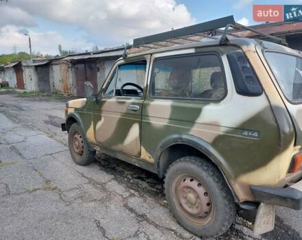Бежевий ВАЗ 2121 Нива, об'ємом двигуна 1.57 л та пробігом 100 тис. км за 1800 $, фото 2 на Automoto.ua