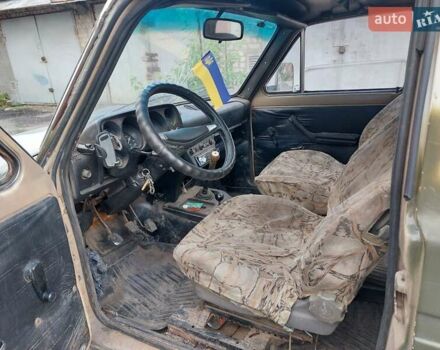 Бежевий ВАЗ 2121 Нива, об'ємом двигуна 1.57 л та пробігом 100 тис. км за 1800 $, фото 4 на Automoto.ua