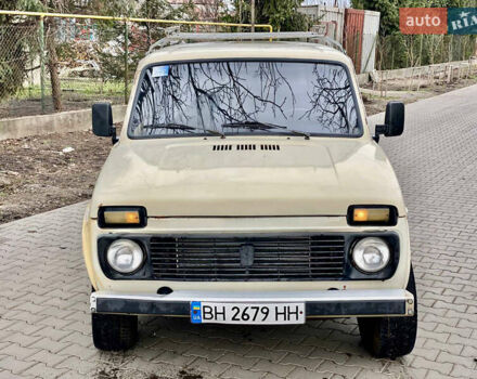 Бежевый ВАЗ 2121 Нива, объемом двигателя 1.6 л и пробегом 120 тыс. км за 1750 $, фото 3 на Automoto.ua