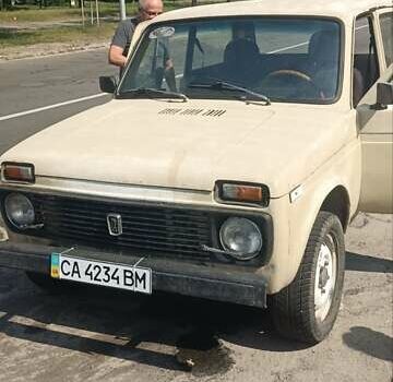 Бежевый ВАЗ 2121 Нива, объемом двигателя 1.6 л и пробегом 66 тыс. км за 1800 $, фото 1 на Automoto.ua
