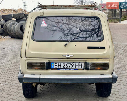 Бежевый ВАЗ 2121 Нива, объемом двигателя 1.6 л и пробегом 120 тыс. км за 1750 $, фото 6 на Automoto.ua